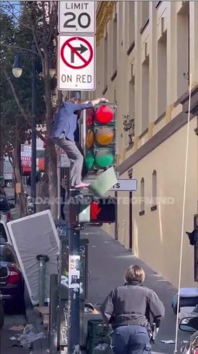 Just another day of a deranged individual destroying city infrastructure (San Francisco, CA)