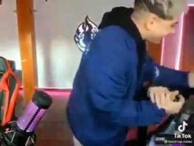 No mi mamá nooo!!!