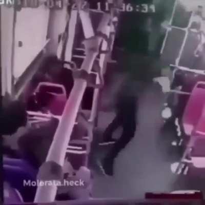 amassou a cabeça