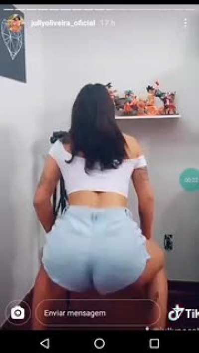 Jully oliveira 😍