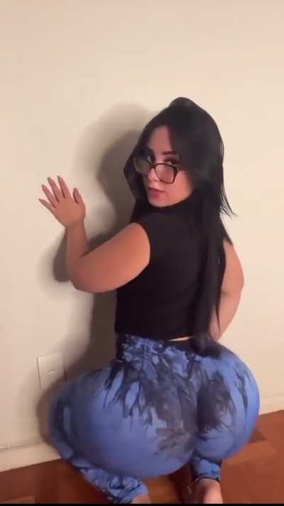 😳