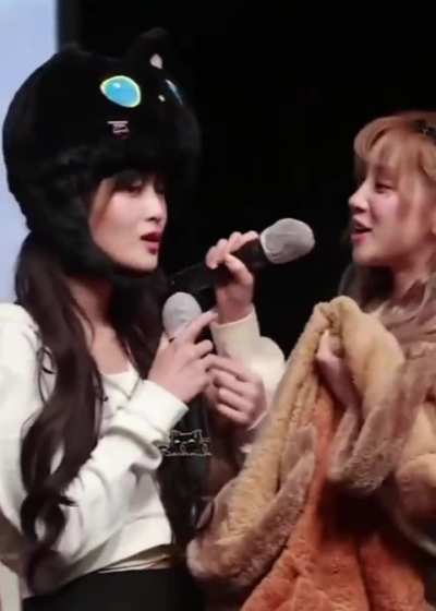 Yuqi having fun