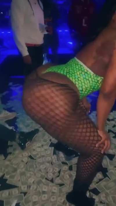 🍑🤤😻😍❤<wbr>️