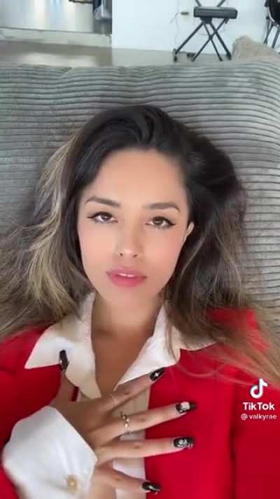 Valkyrae