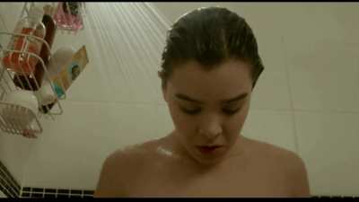 Hailee Steinfeld