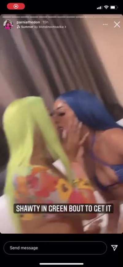 Lil tongue kissing