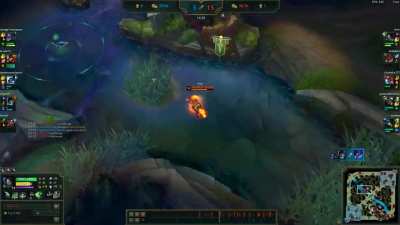 Akali casually YEETing herself for Shen
