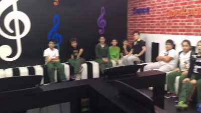 Piano Çocuk