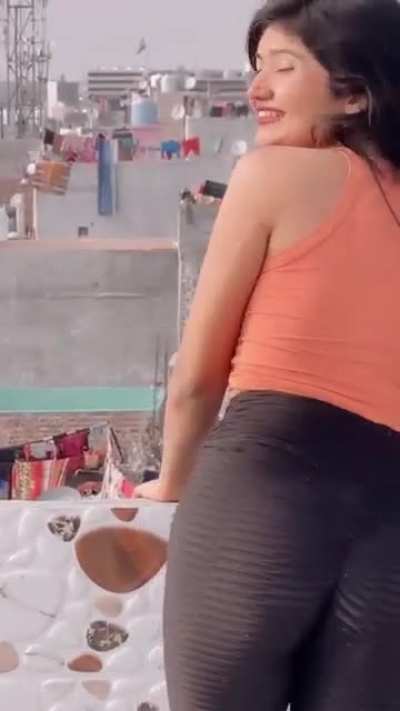 Apni is rand% didi ka doodh Kaun 2 piyega bc bolo
