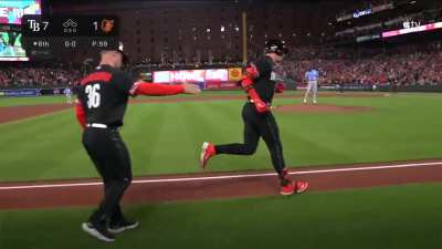 [Highlight] Heston Kjerstad's first career big league hit is his first big league homer, and breaks up Zach Eflin's no-no, cutting the lead to 7-1!