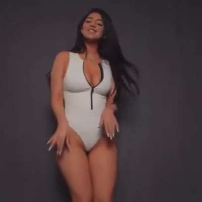 Deyana Mounira (@dey<wbr>ana_m<wbr>ounir<wbr>a)
