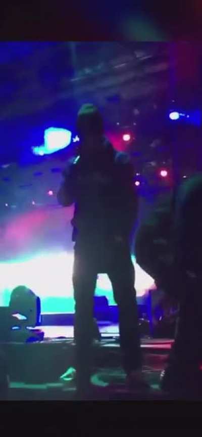 Throwback to when travisscott roasted a security in autotune😂