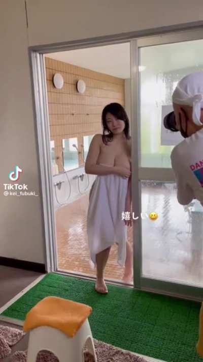5 kilogram tits