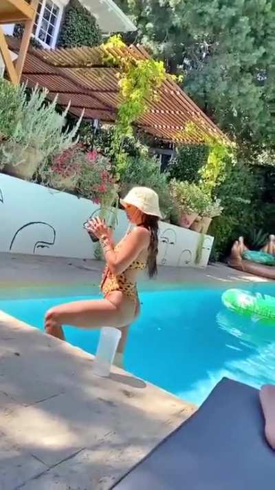 Vanessa Hudgens - Dancing in the pool
