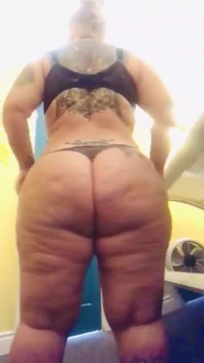 Succulent submission from straw<wbr>berry<wbr>vixxe<wbr>n on IG aka jesss<wbr>icara<wbr>bbit1 on Twitter 😏😏😏 #DONK<wbr>EYBOO<wbr>TYCER<wbr>TIFIE<wbr>D