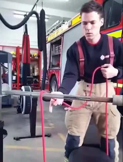The physics behind a firef<wbr>ighte<wbr>r’s clove hitch knot