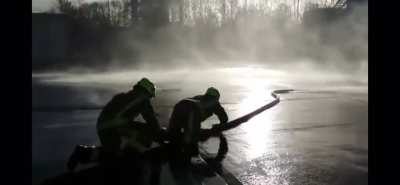 What branch of fluid mechanics describes this behavior? How do you calculate the frequency?