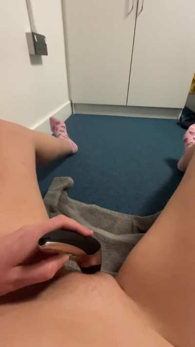 The need to cum but having to be desperately quiet is so tricky…