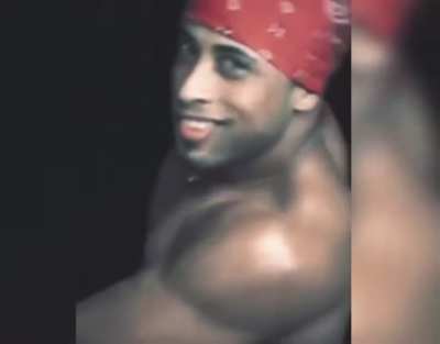 Ricardo’s Anaconda Wants Buns Hun! 💪🏽🍑 (Unknown Link)
