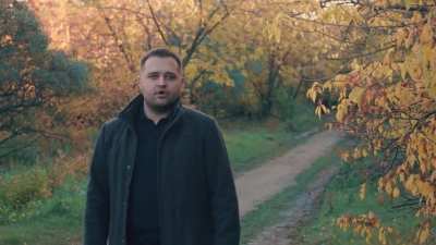 Я – прохо<wbr>жий на сотне фото