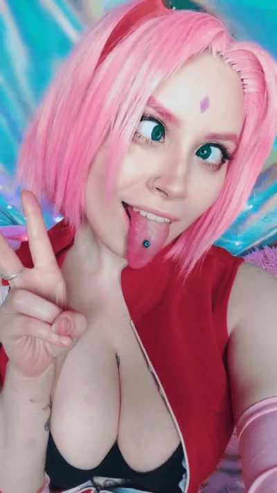 Are you into cosplay girls? 🍒 link below 😉