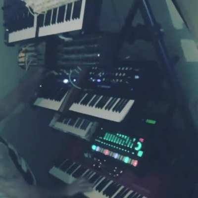 Drum n bass jam on the synth wall