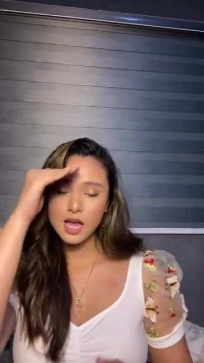 Klea Pineda