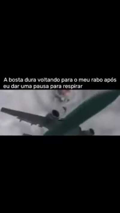 É triste mas acontece 