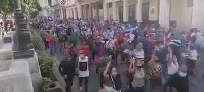 Cubans chant 