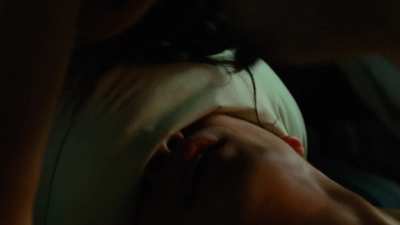 Tang Wei's borderling extramile scene in 
