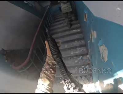 Ukrainian soldiers fail clearing apartments 