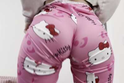 Those farts were nasty and lingered in my room.. Mmmm
