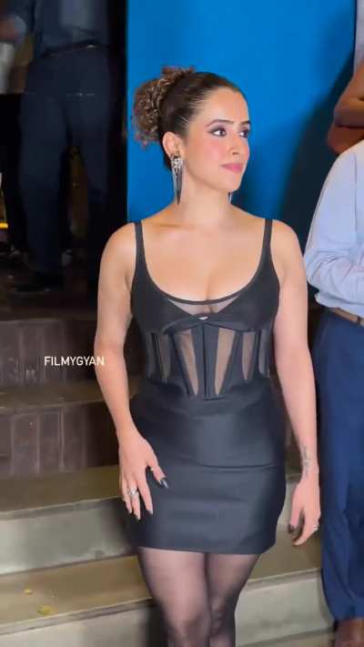 Sanya Malhotra sizzling hot