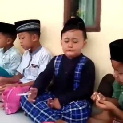 Jangan lupa ikut pengajian di bulan puasa