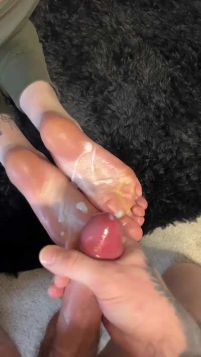 Footjob Friday 💦🦶