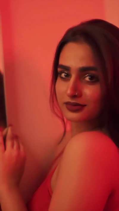 Ayesha Khan