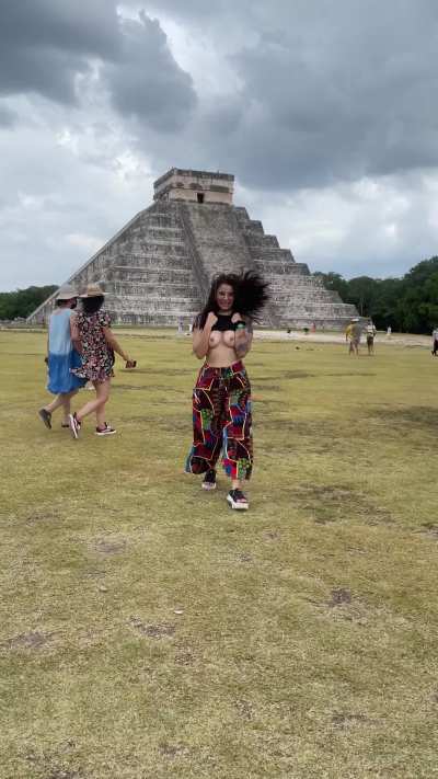 It's possible I photobombed someone's shot [GIF]