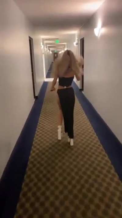 HMC while I try to walk in platform heels