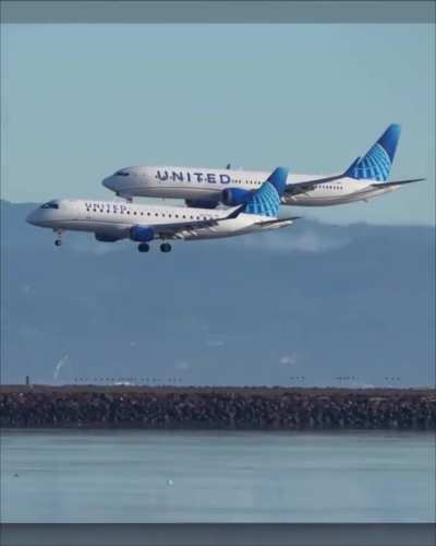 PTCM NickFlightX for capturing in focus a Boeing 737 & an Embraer 175 landing in parallel at SFO