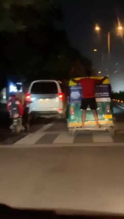 Delhi Guy Wildin  