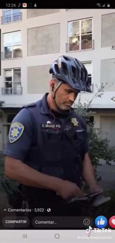 Police taking a Vendor's hard earned money