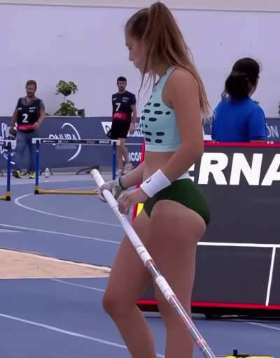 Clara Fernandez [gif]