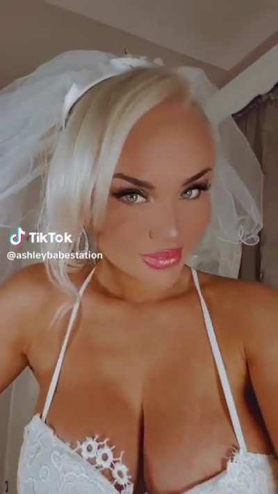 @ahsleybabestation