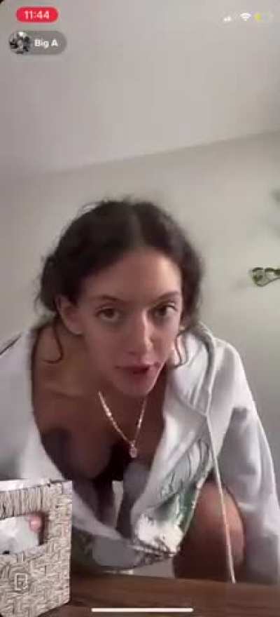 Ooops Downblouse