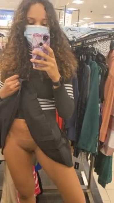 Where are all the men that like being flashed...