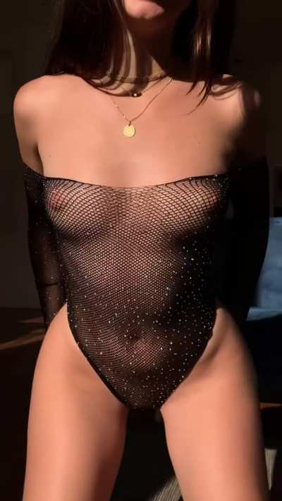 I hope this shy reveal can still catch your attention 🙈 [OC]