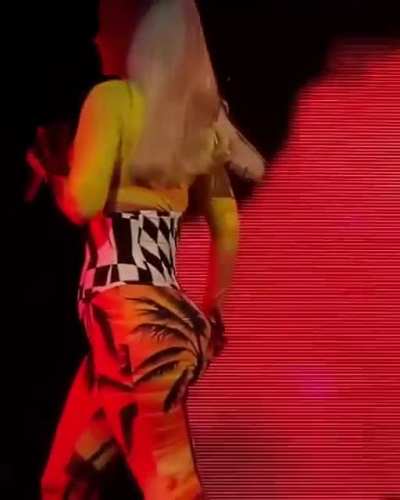 🍑