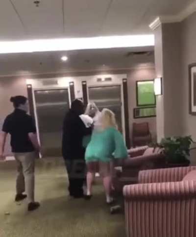 Karen insults mom’s interracial kids