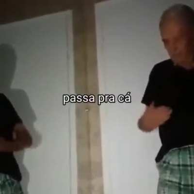 É permitido rir??