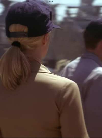 Lauren Holly